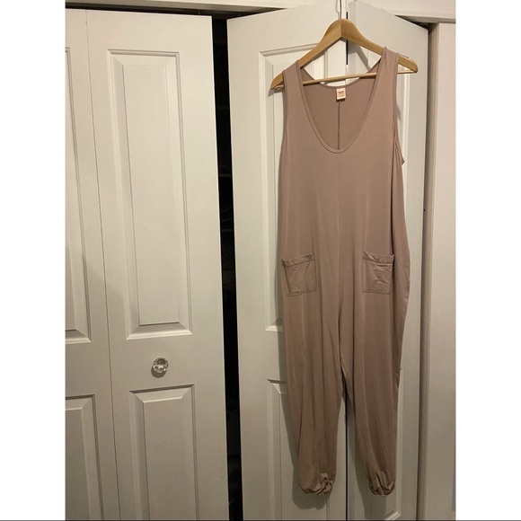 Smash + Tess Saturday Romper in Forever Fawn - Picture 4 of 4